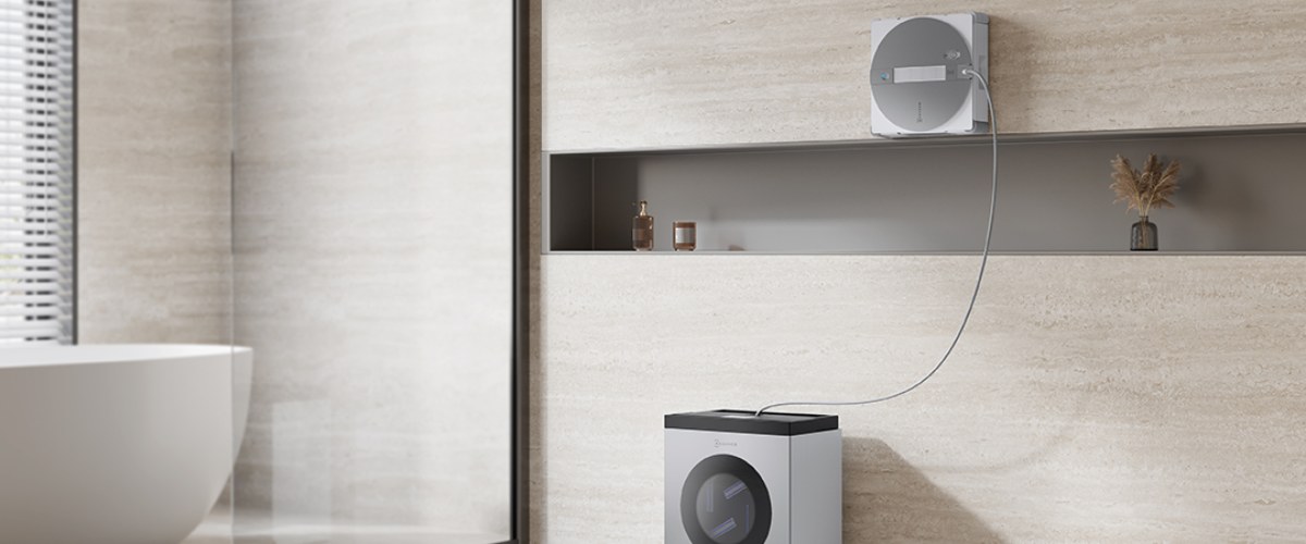 Ecovacs Winbot W3 Omni tīra vannasistabas sienas flīzes