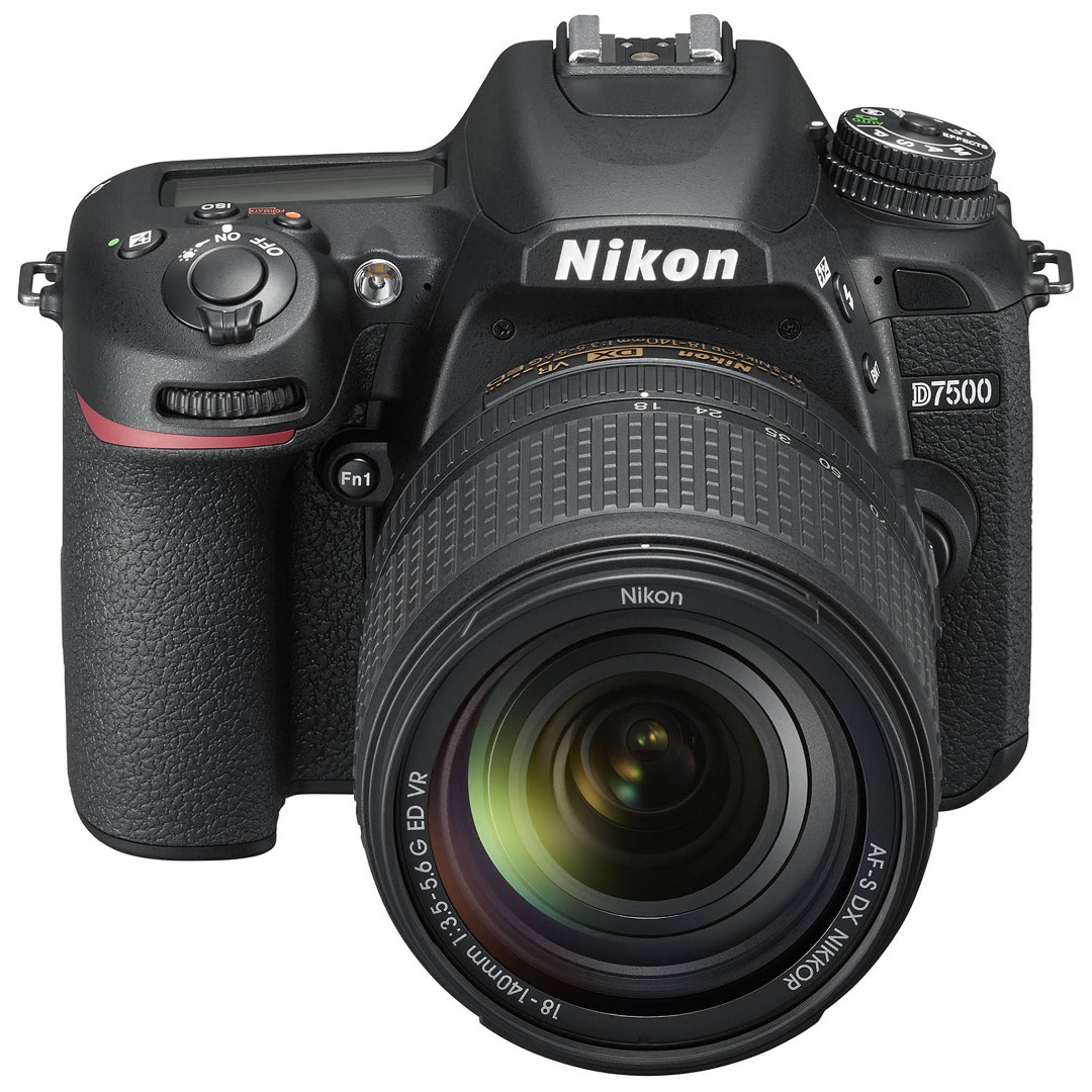 DSLR camera Nikon D7500 + Nikkor 18-140 mm lens