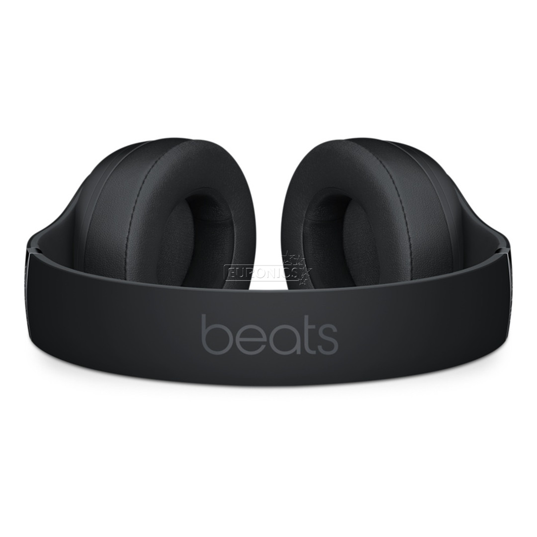 Noise cancelling wireless headphones Beats Studio 3