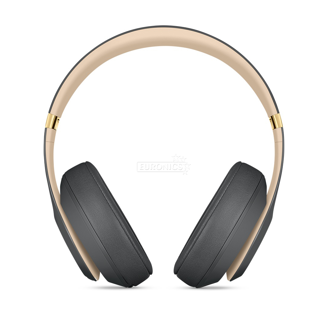 Noise cancelling wireless headphones Beats Studio 3