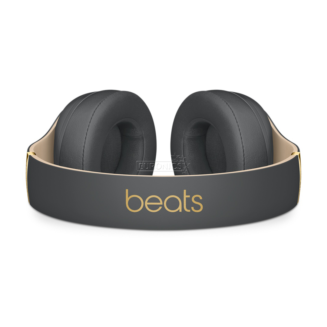 Noise cancelling wireless headphones Beats Studio 3