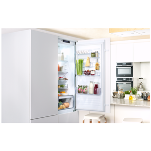 Интегрируемый холодильник Electrolux / высота: 189 см