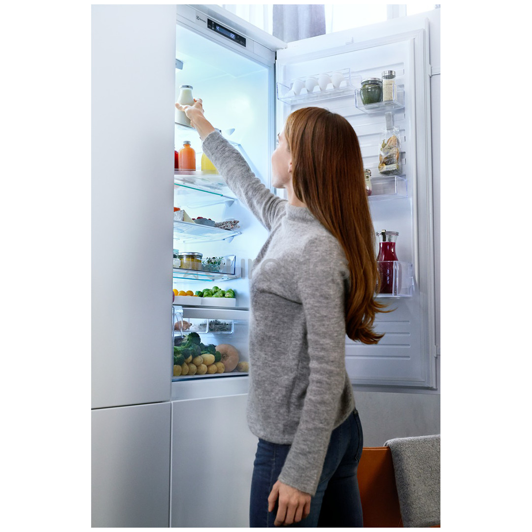 Интегрируемый холодильник, Electrolux / высота: 189 см