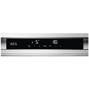 Интегрируемый холодильник AEG / высота: 178 см