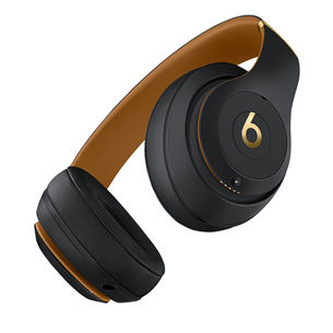 Noise cancelling wireless headphones Beats Studio3