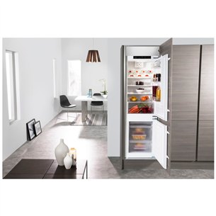 Built-in refrigerator Whirlpool (194 cm)