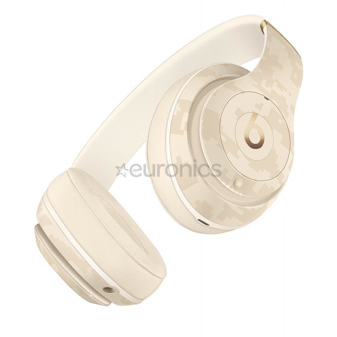 Noise cancelling wireless headphones Beats Studio 3