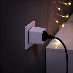 Умная розетка Philips Hue Smart Plug