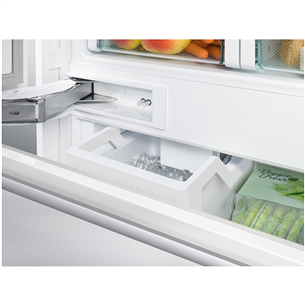 Built - in refrigerator Liebherr (203 cm)