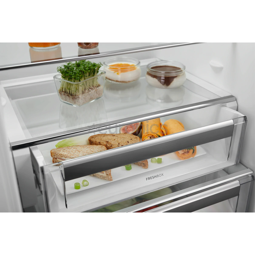 Electrolux, 254 L, height 178 cm - Built-in refrigerator