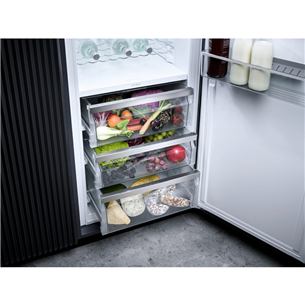 Miele, 244 л, высота 177 см - Интегрируемый холодильник