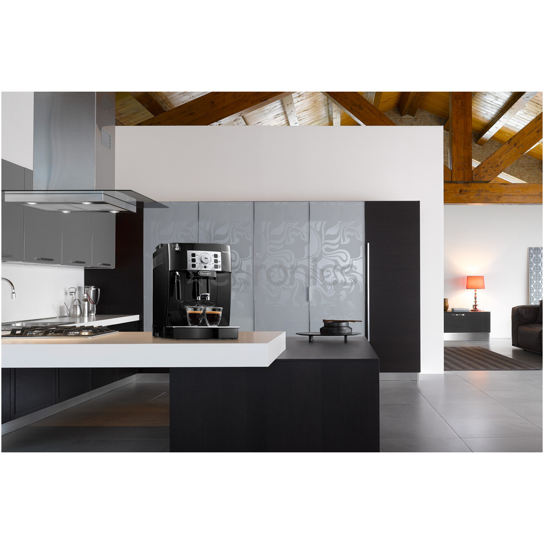 DeLonghi Magnifica S, must - Espressomasin