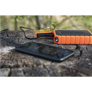 Xtorm Solar Booster, 21W + Rugged Power Bank 10 000 mAh, must - Komplekt