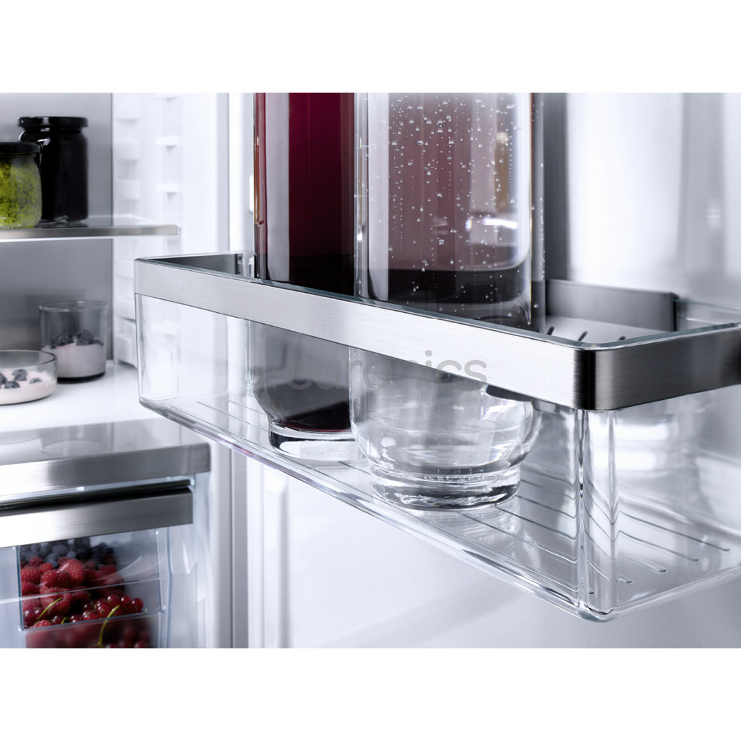 Miele, 245 L, height 177 cm - Built-in Refrigerator