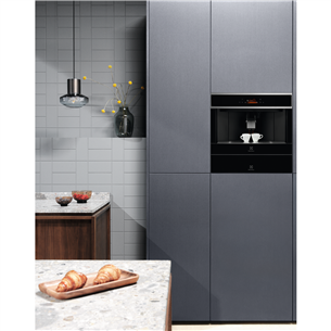 Electrolux 900 Seeria, roostevaba teras - Integreeritav espressomasin