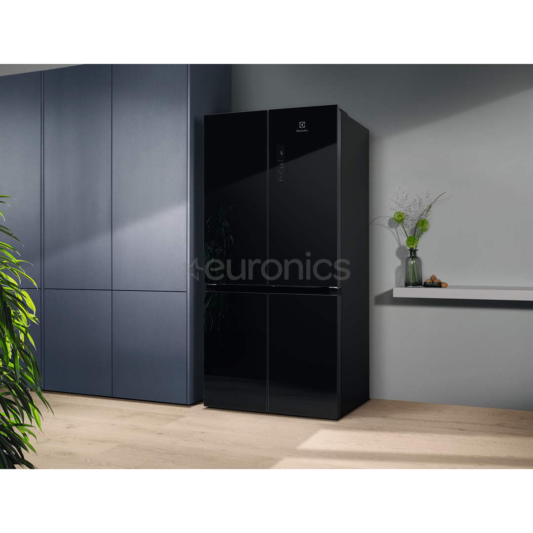 Electrolux 900 Frost Free, 522 L, 190 cm, black - SBS-Refrigerator
