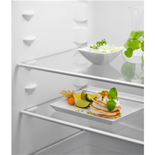 Electrolux, 268 L, height 178 cm - Built-in Refrigerator