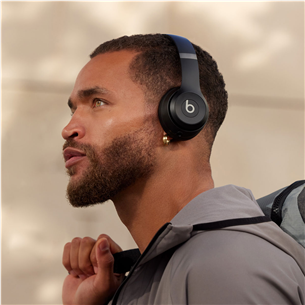 Beats Solo 4, must - Juhtmevabad kõrvaklapid