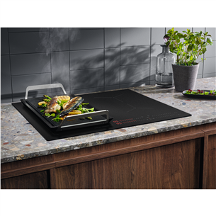 Electrolux 700 SenseBoil, laius 58 cm, must - Integreeritav induktsioonpliidiplaat