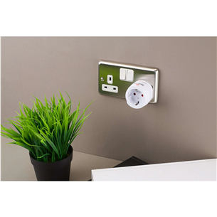 Skross Europe to UK, valge - Reisiadapter