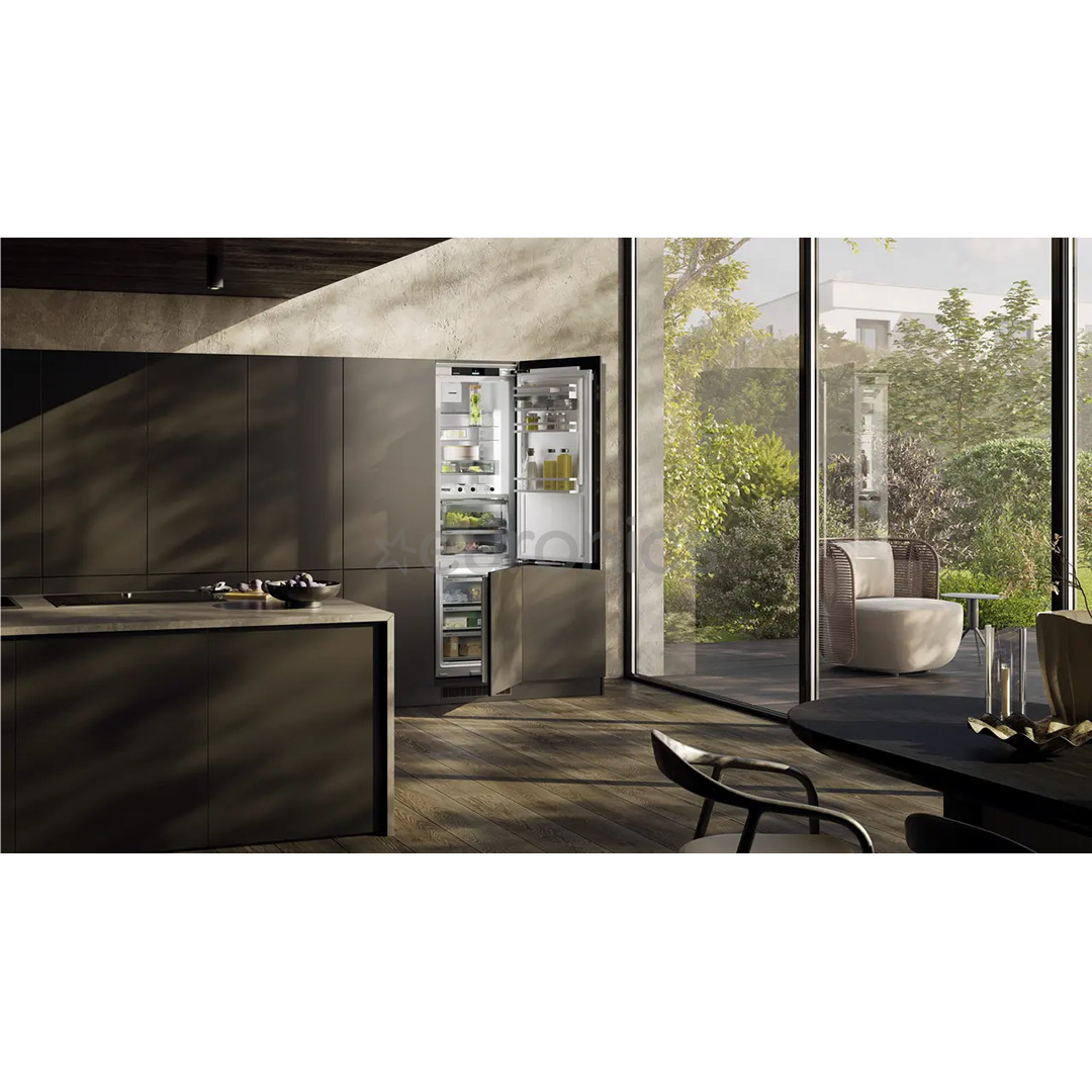 Liebherr Prime BioFresh NoFrost, 276 L, height 194 cm - Built-in refrigerator