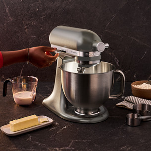 KitchenAid Artisan Plus, 4.7 L, hõbedane - Mikser