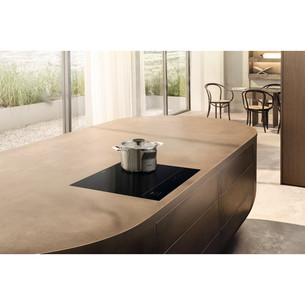 Miele, laius 62 cm, must - Integreeritav induktsioonpliidiplaat