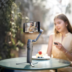 DJI Osmo Mobile 8P Standard Combo, must - Nutitelefoni stabilisaator