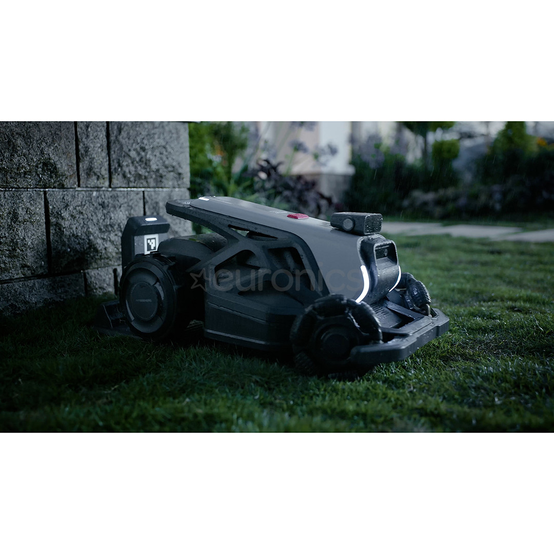 AirSeekers Tron, hall - Robotmuruniiduk