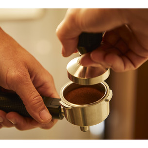 Krups Authentic+ C90, must/roostevaba teras - Espressomasin