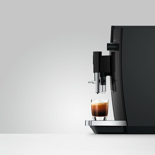 JURA E6 Piano Black (ED), must - Espressomasin