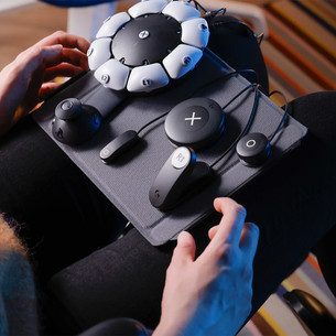 Logitech G Series Adaptive Gaming Kit, PS5, must - Mängutarvikute komplekt
