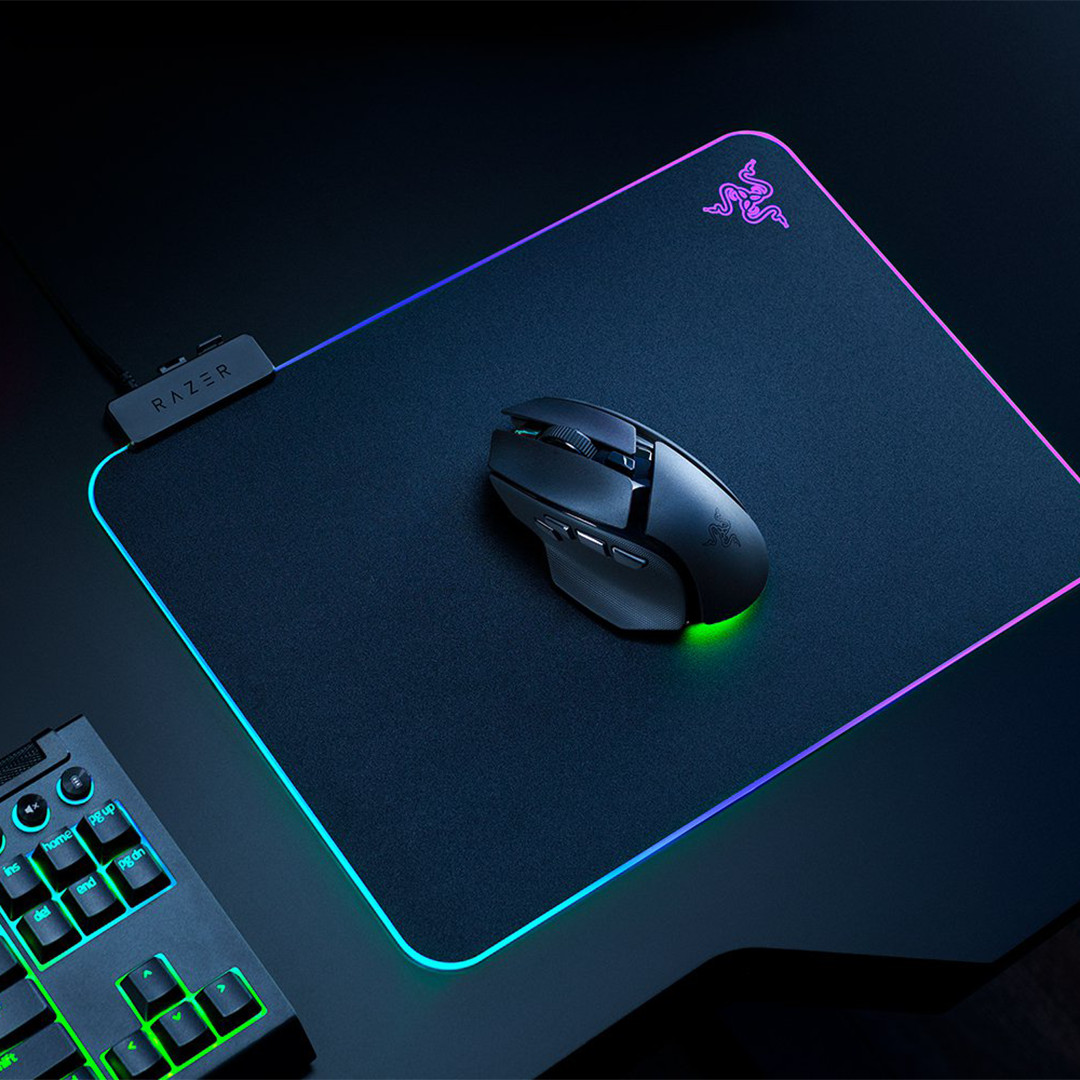Razer Basilisk V4 HyperSpeed, must - Juhtmevaba hiir