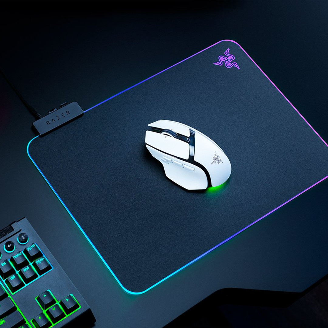Razer Basilisk V4 HyperSpeed, white - Wireless mouse