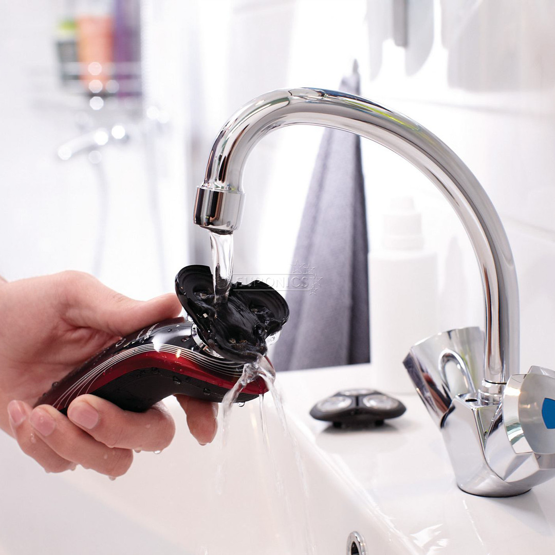 Pardel SensoTouch Aquateci ja Jet Cleani süsteemiga, Philips