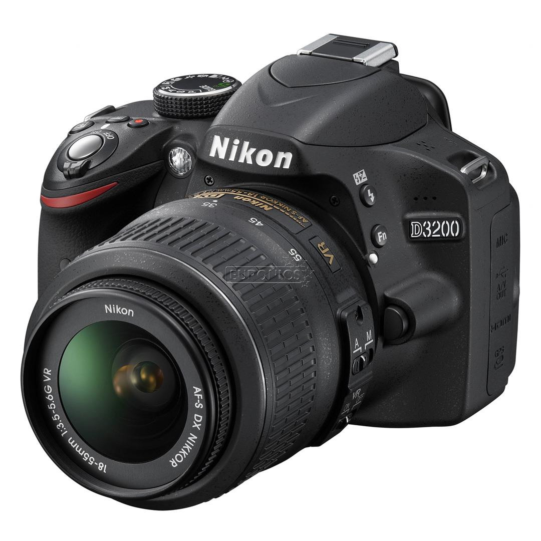 Peegelkaamera D3200 ja 18–55mm VR objektiiv, Nikon